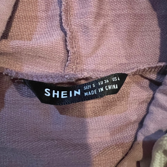 Shein pullover hoodie - Picture 2 of 3